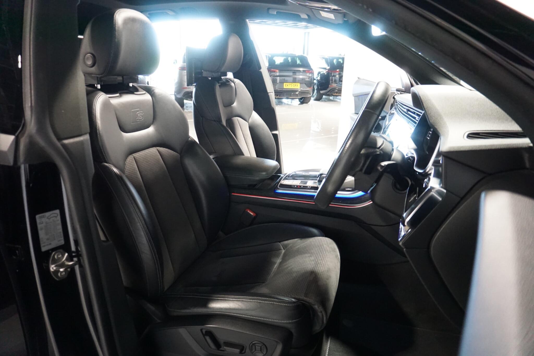 Audi Q8 3.0 TDI V6 50 S line SUV 5dr Diesel Tiptronic quattro Euro 6 (s/s) (286 ps)